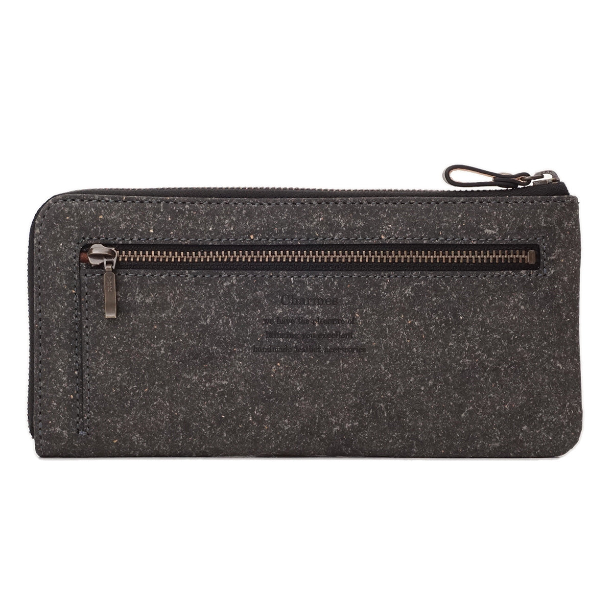 Lファスナー長財布　ジャーマンリサイクル　クロ　シャルム　白い背景に置かれたLファスナー長財布のバック画像